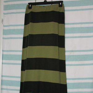 "Billabong" Olive green and black horizontal striped maxi skirt